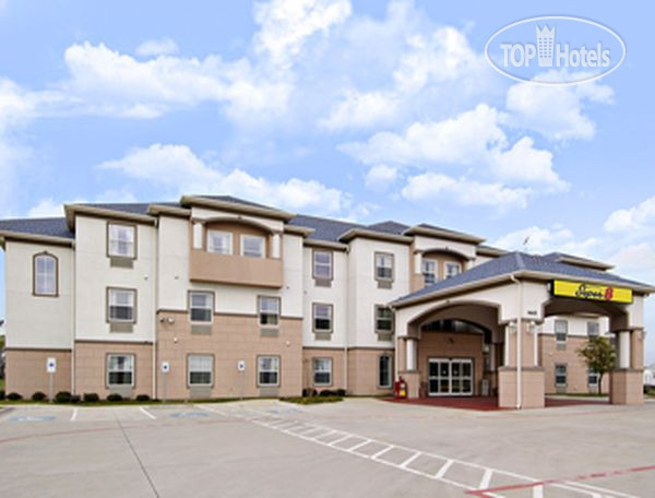 Hotelier's photos Super 8 Fort Worth North Meacham Blvd 2*