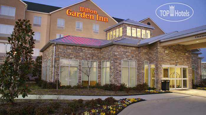 Hotelier's photos Hilton Garden Inn Denton 3*