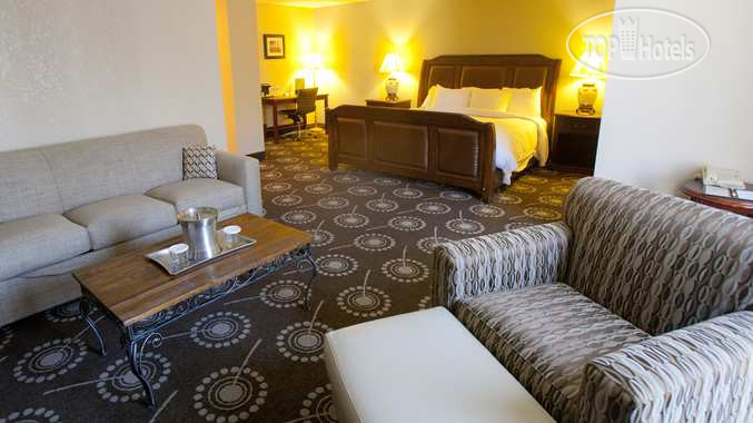 New photos from tourists DoubleTree by Hilton Hotel Midland Plaza 3*