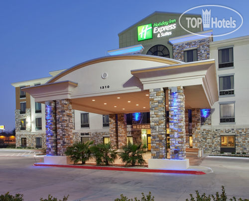 Hotelier's photos Holiday Inn Express Hotel & Suites Dallas South-DeSoto 2*