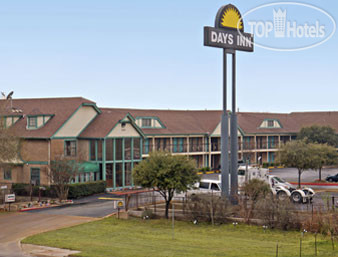 Hotelier's photos Days Inn Austin South