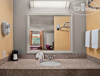 Новые добавленные фото туристов Super 8 Corsicana  2*