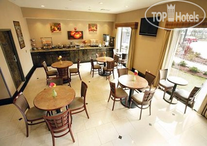 New photos from tourists Comfort Inn & Suites Winnie 2*