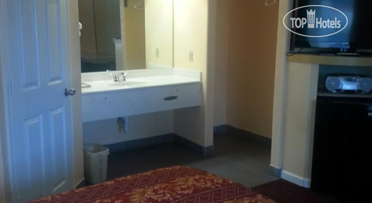New photos from tourists Deluxe Inn Motel 1*