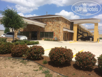 Hotel photo Super 8 San Antonio 1*