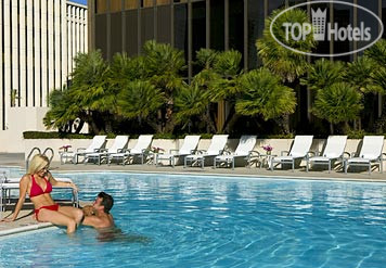 Hotel photo DoubleTree By Hilton Houston Hotel Greenway Plaza 4*