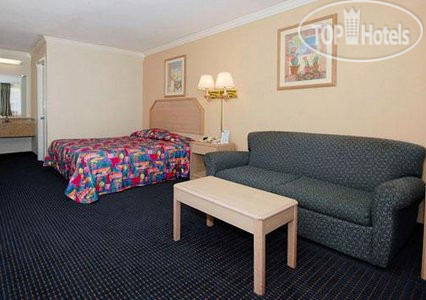 New photos from tourists Econo Lodge Inn & Suites Fiesta Park 2*