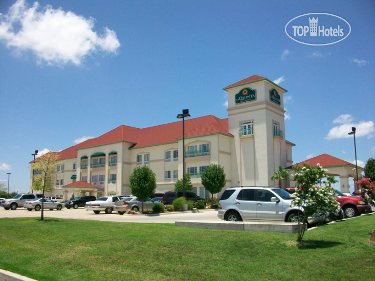Hotelier's photos La Quinta Inn & Suites Belton 2*