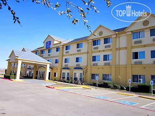 Hotelier's photos Motel 6 Dallas-Northwest 2*