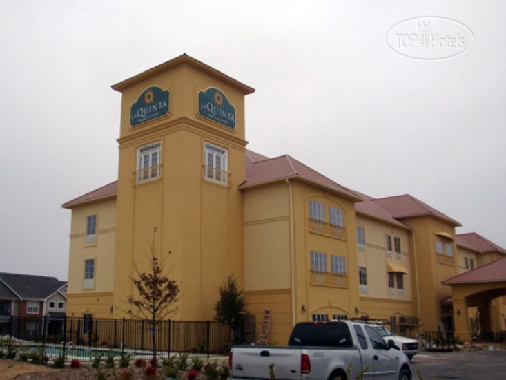 Hotelier's photos La Quinta Inn & Suites Hillsboro 2*