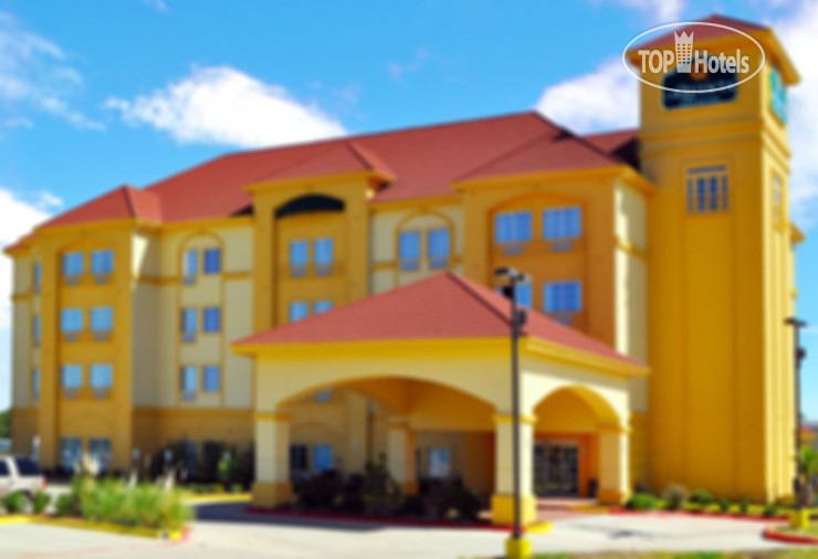 Hotelier's photos La Quinta Inn & Suites Paris 2*