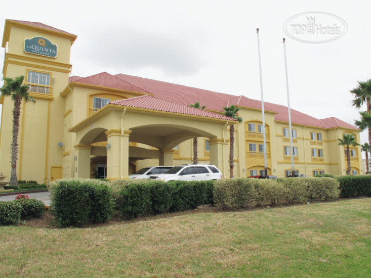 Hotelier's photos La Quinta Inn & Suites Tomball 3*