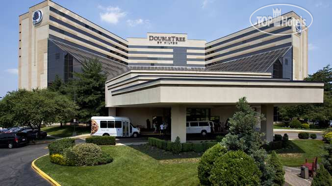 New photos from tourists DoubleTree by Hilton Hotel Newark Airport 3*
