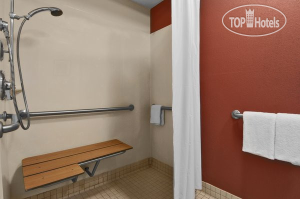 New photos from tourists Red Roof Inn Edison 2*