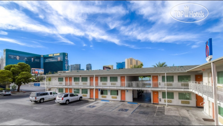 Photos Motel 6 Las Vegas Tropicana