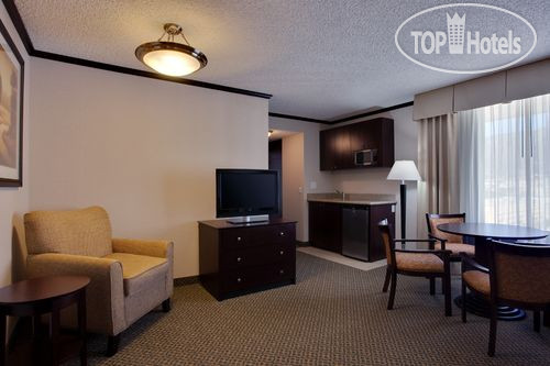 New photos from tourists Holiday Inn Burbank-Media Center 3*