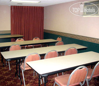 Hotelier's photos Best Western Plus Royal Palace Inn and Suites 3*
