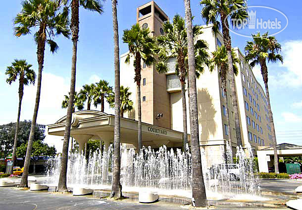Hotelier's photos Courtyard Los Angeles LAX Century Boulevard 3*