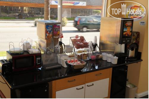 New photos from tourists Super 8 Torrance LAX Airport Area 2*