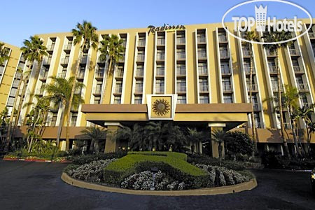 Hotel photo Radisson Newport Beach 3*