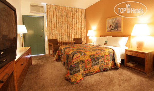 New photos from tourists Dunes Inn Wilshire 2*