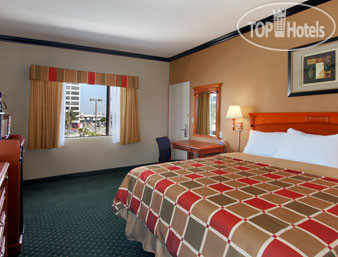 Новые добавленные фото туристов Travelodge LAX South 2*