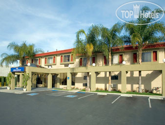 Hotel photo Howard Johnson by Wyndham Reseda Hotel & Suites 3*