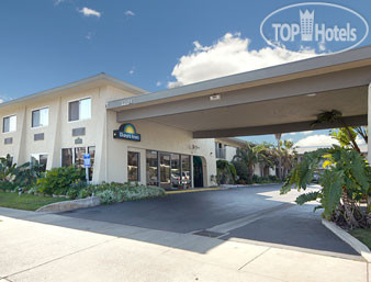 Hotelier's photos Days Inn Oceanside 3*