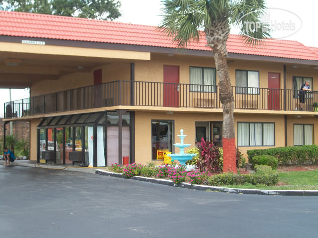 Hotelier's photos Parkside Inn & Suites Kissimmee 2*