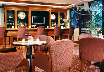 Hotelier's photos Courtyard by Marriott Orlando Lake Buena Vista at Vista Centre 3*