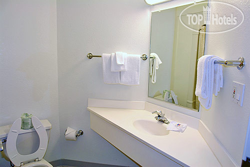 New photos from tourists Motel 6 Orlando International Drive 2*