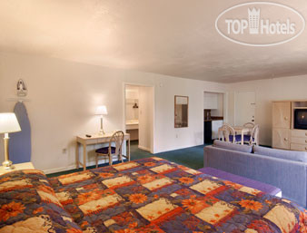 New photos from tourists Days Inn Orlando Universal Maingate 2*