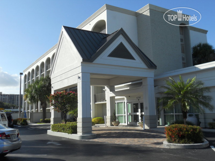 Hotelier's photos Best Western Plus Windsor Inn 3*