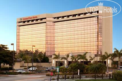 Hotelier's photos DoubleTree by Hilton Hotel Miami Airport & Convention Center 3*