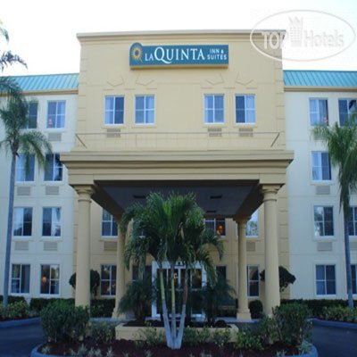 Hotelier's photos La Quinta Inn & Suites Naples East 2*