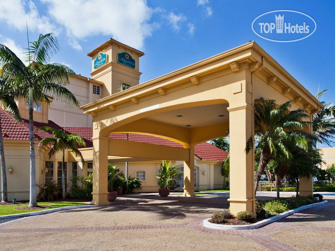 Hotel photo La Quinta Inn & Suites Miami Airport West 3*
