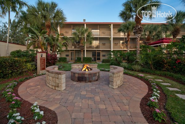 New photos from tourists Red Roof Inn&Suites Naples 2*