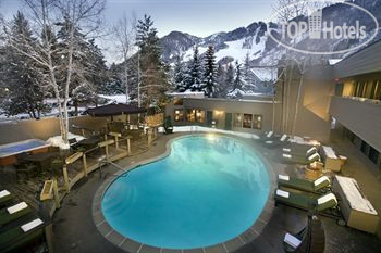 New photos from tourists Molly Gibson Lodge 4*