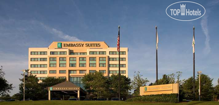 Hotelier's photos Embassy Suites Boston Waltham 3*