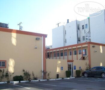 Hotelier's photos Alpha Inn and Suites 2*
