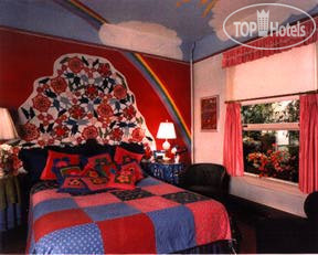 Hotelier's photos Red Victorian Bed and Breakfast and Art 2*