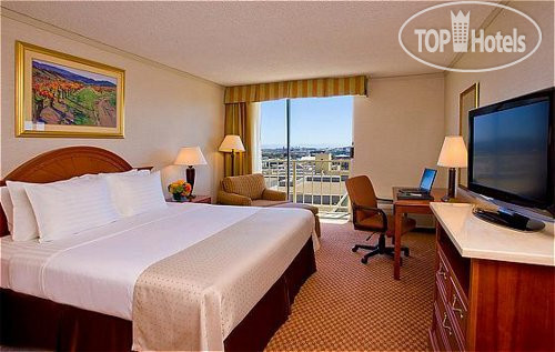 New photos from tourists Holiday Inn Civic Center 3*