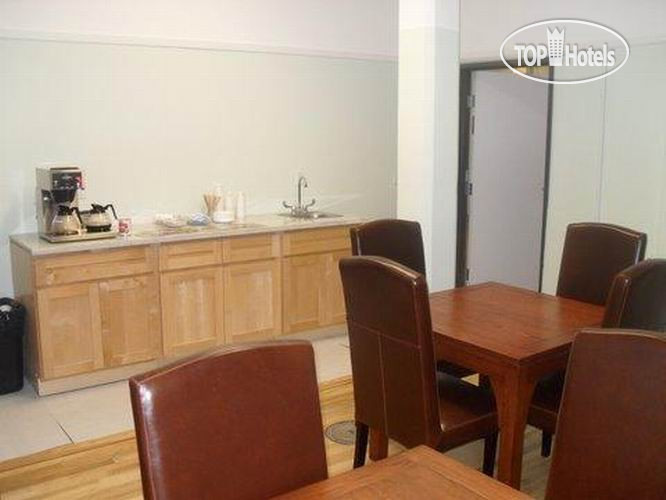 Hotelier's photos Americas Best Value Inn & Suites Union Square 2*