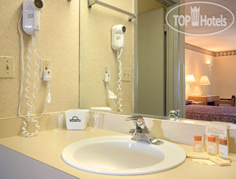 Новые добавленные фото туристов Days Inn Cincinnati East 2*