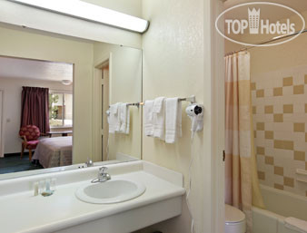 Новые добавленные фото туристов Travelodge Port Clinton 2*