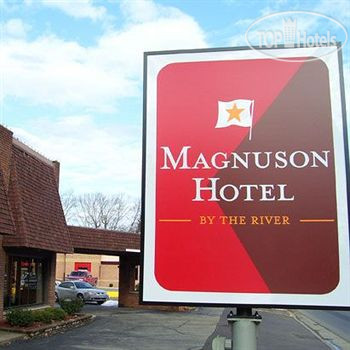 New photos from tourists Magnuson Hotel By The River 2*