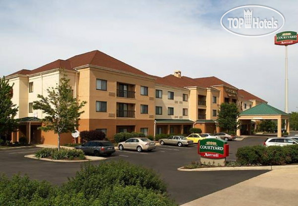 Hotelier's photos Courtyard Cleveland Willoughby 3*