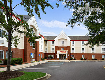 Hotelier's photos MainStay Suites Cincinnati Blue Ash 2*
