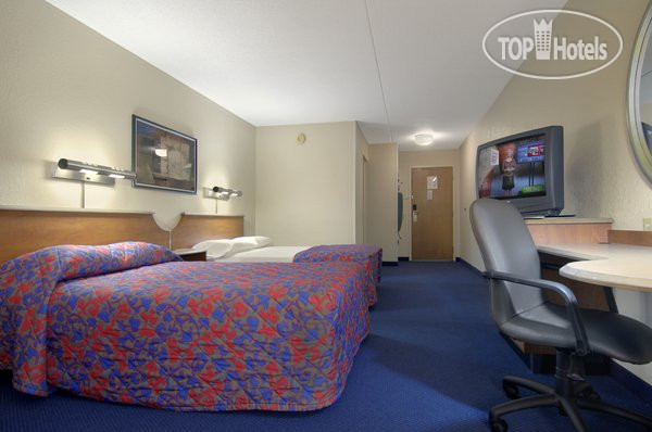 Hotel photo Red Roof Inn & Suites Cleveland - Elyria 2*