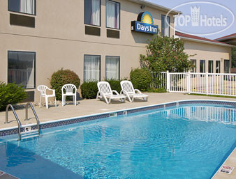 New photos from tourists Days Inn Hillsboro